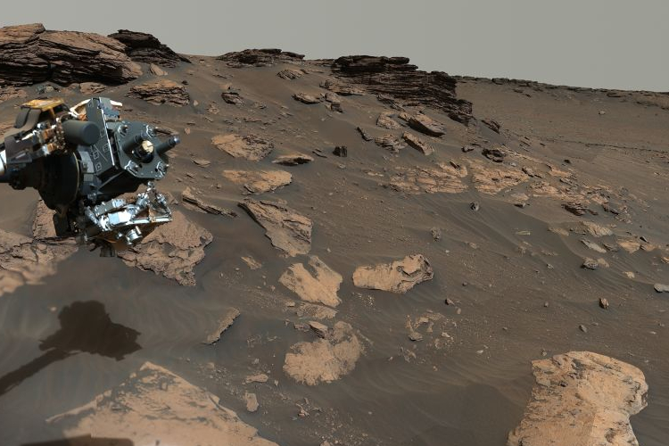 ภาพใหม่แสดงการค้นพบรูปแบบประหลาดที่น่าสนใจบนดาวอังคาร
